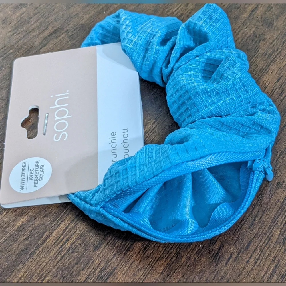 NWT Sophi Soft Light Blue Hair Scrunchie With Zipper